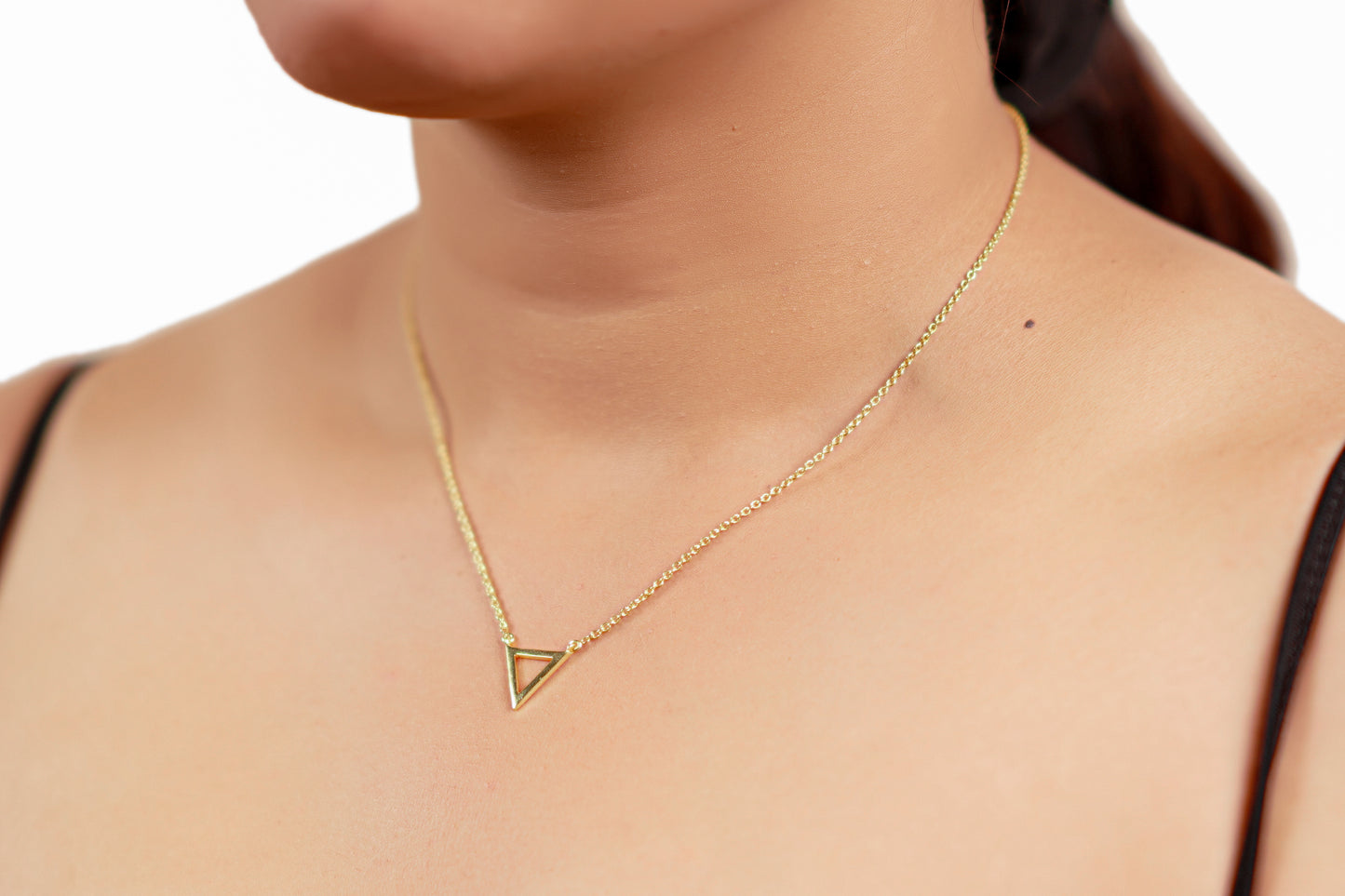 Minimal Triangle Necklace