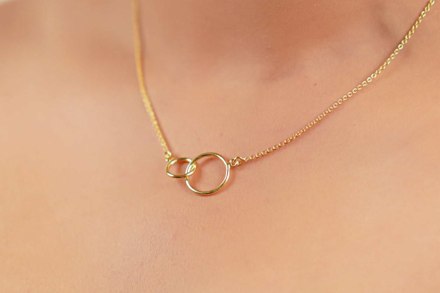 Hollow Circle Neck Chain