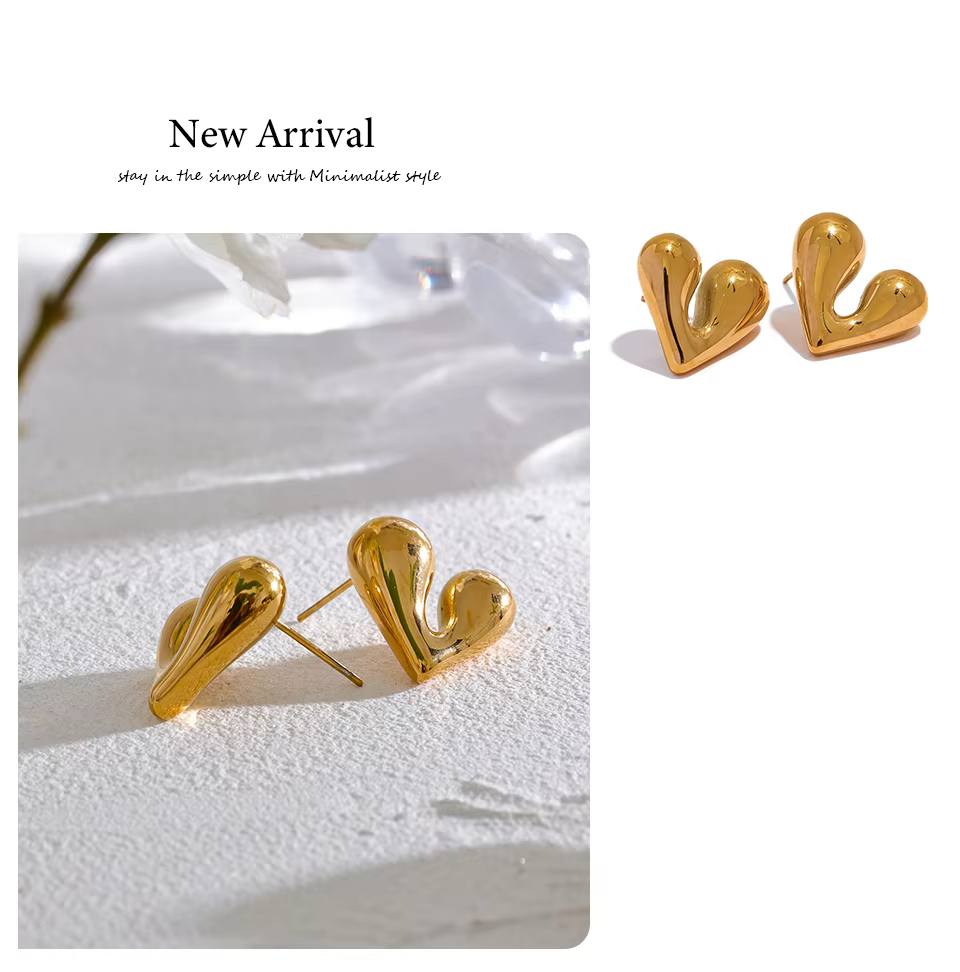 Elara Heart Studs
