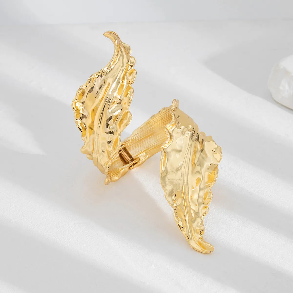 Ivy Embrace Cuff