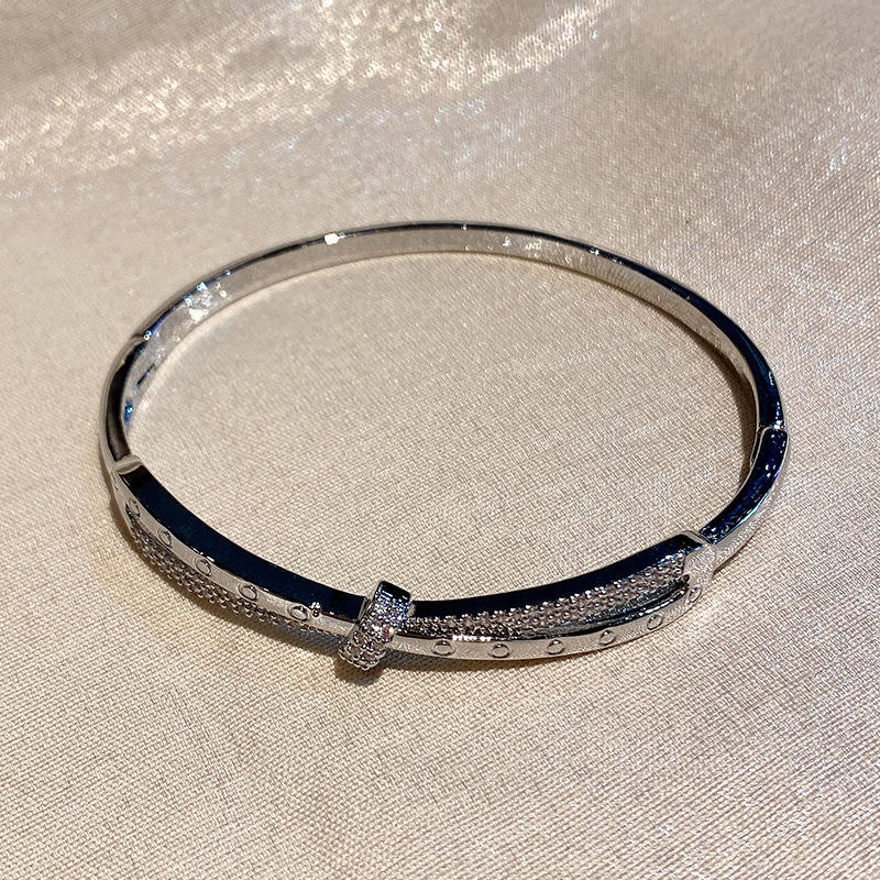 Shimmering Bow Bracelet for women
