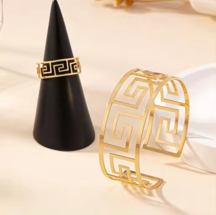 Sleek Geometric Duo