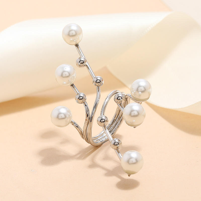Lilyfall Pearl Ring