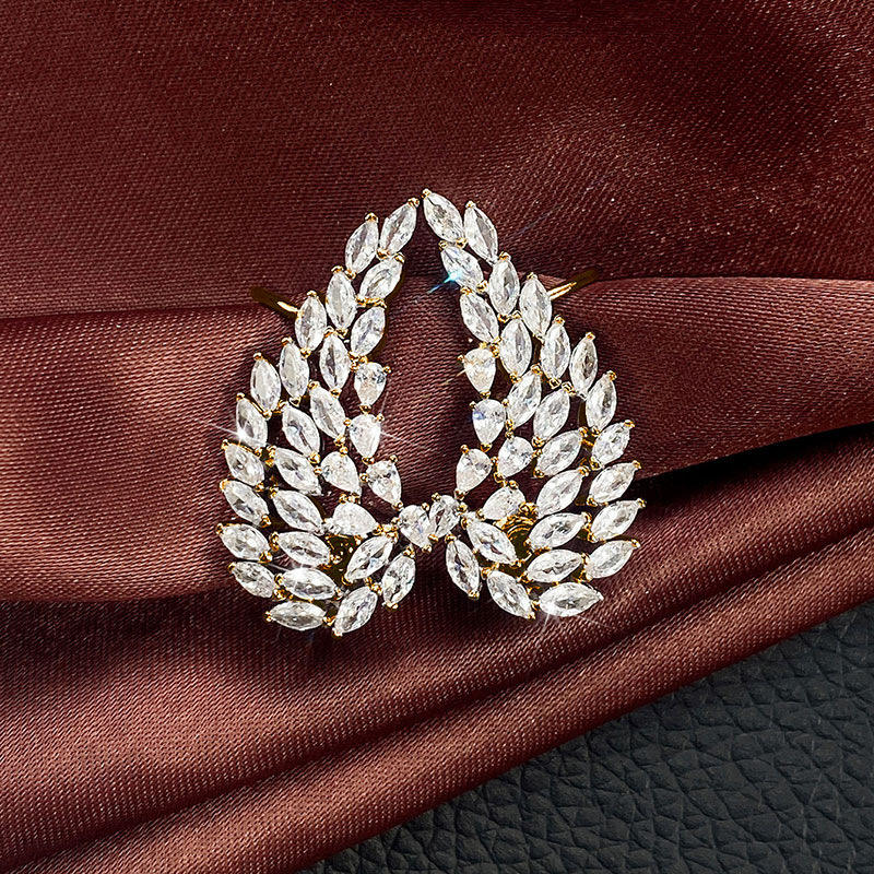 Angel Wing clip Studs