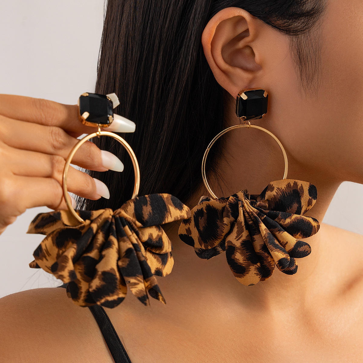 Savannah Chic Hoop Earrings