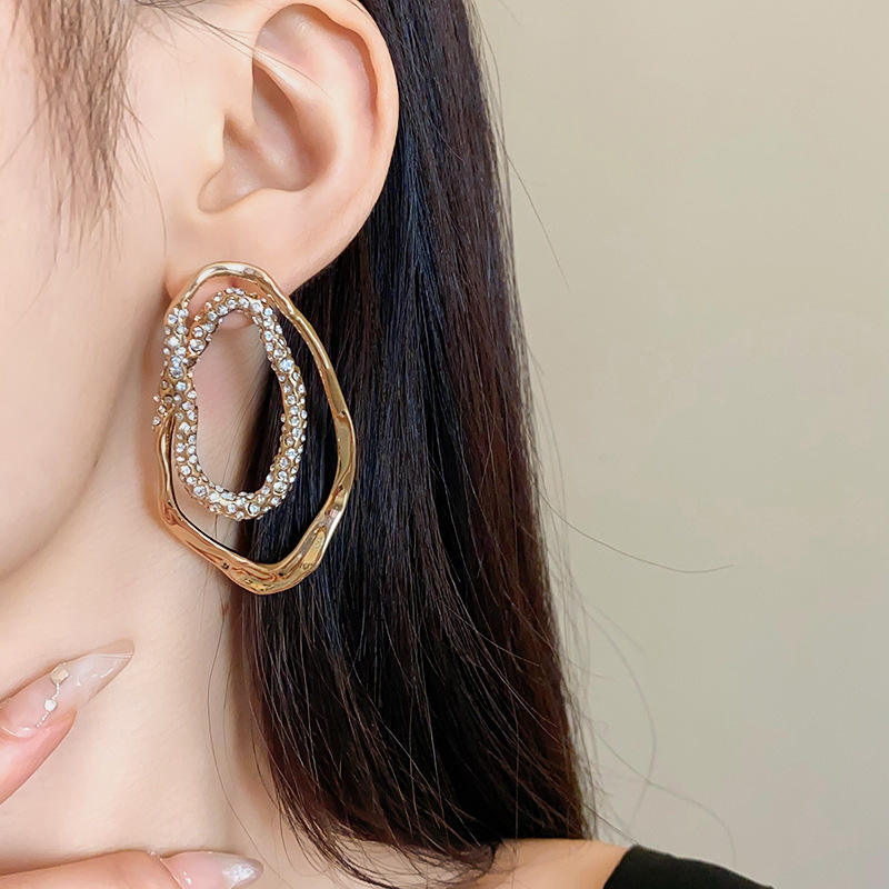 Opulent Flow Earrings