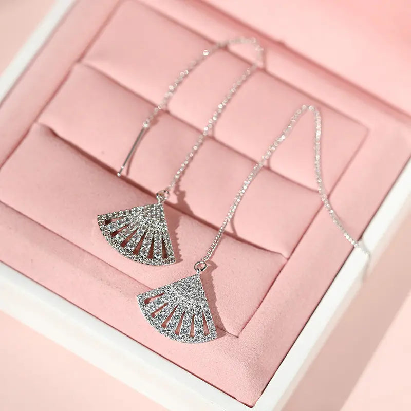 Fan Drop Earring