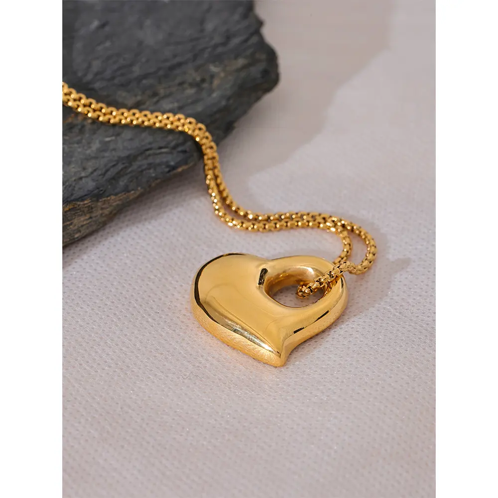 Eternal Heart Necklace