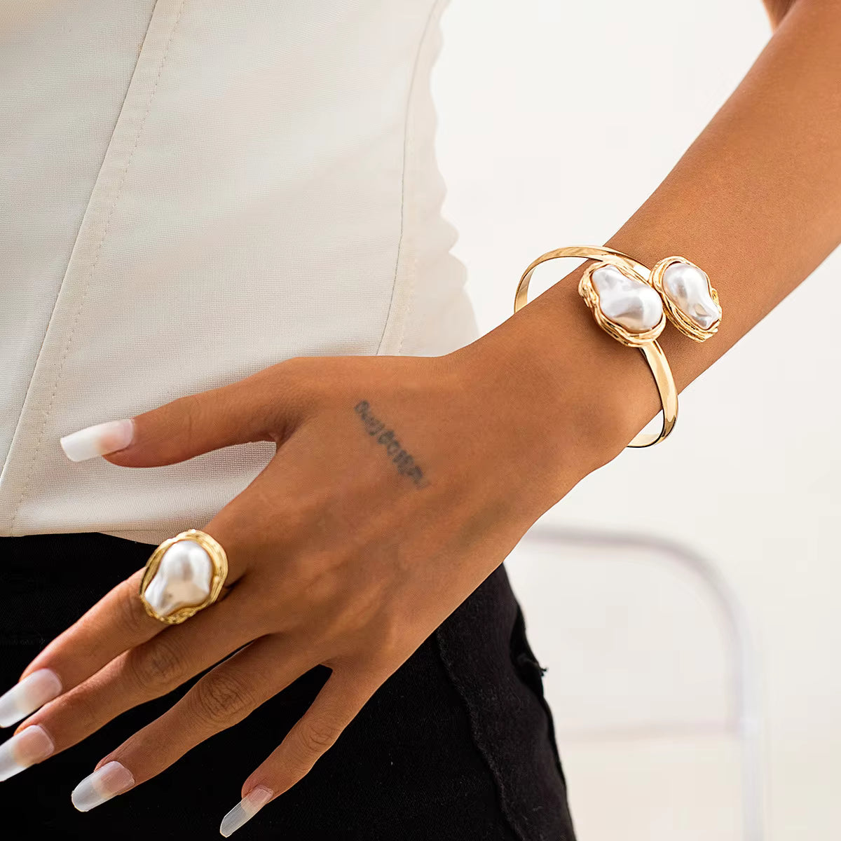 Elysian Pearl Set