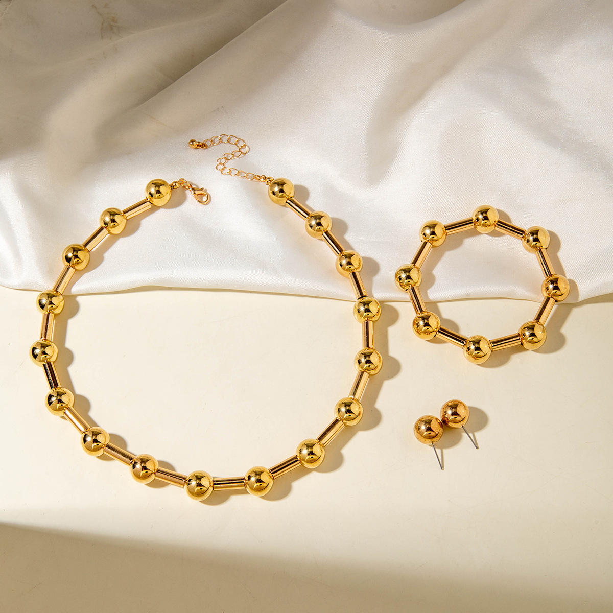 Golden Orb Jewelry Set