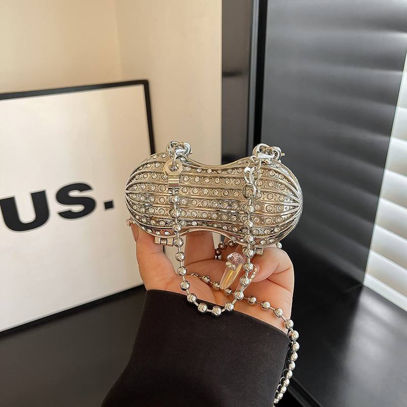 Glitter Peanut Clutch