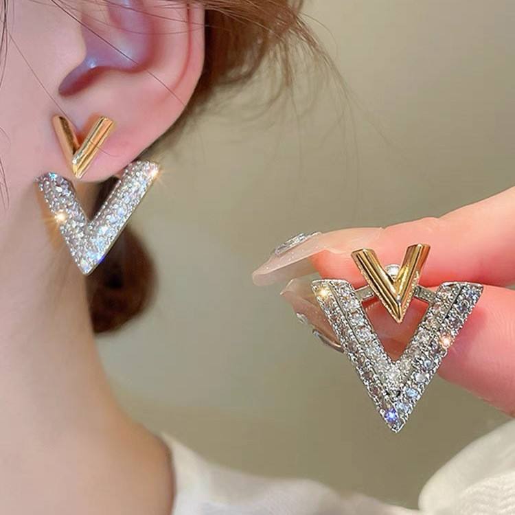 Double V ststement Earrings