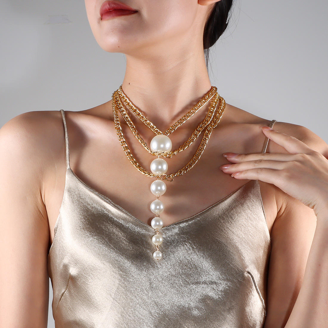 Layered Pearl Dip Necklace
