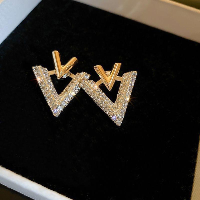 Double V ststement Earrings