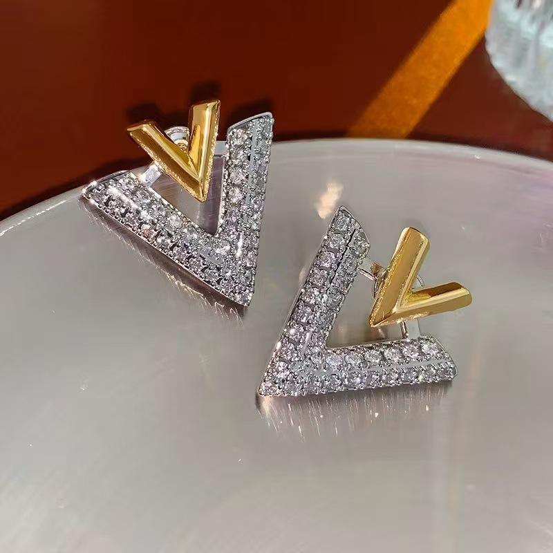 Double V ststement Earrings