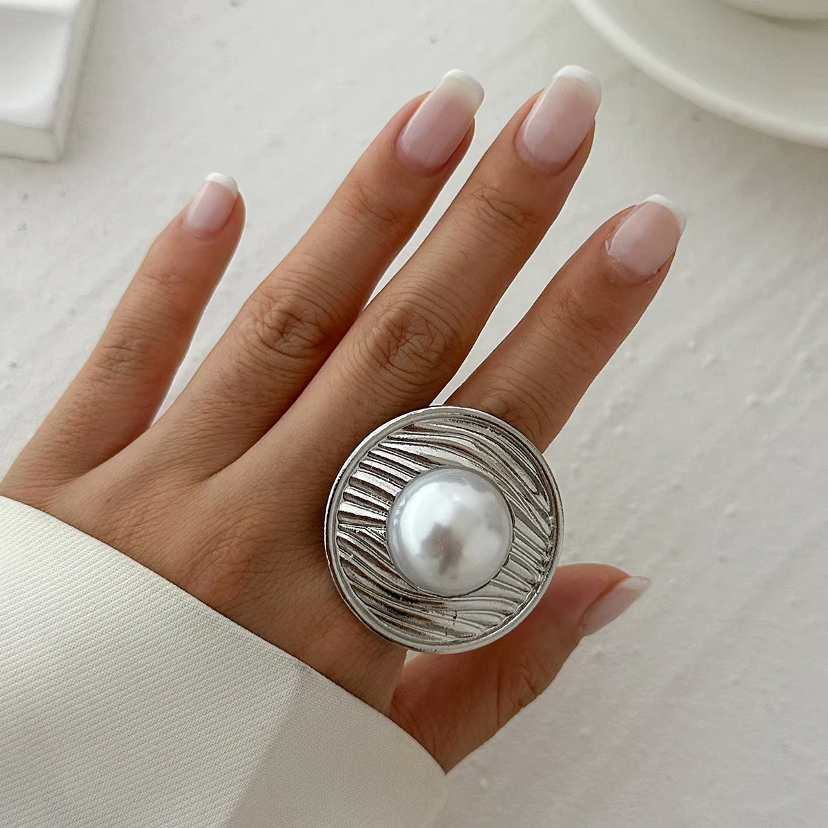 Mira Pearl Ring