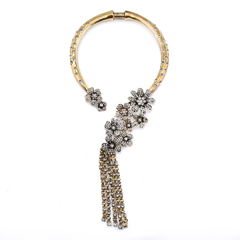 Regal Noir Necklace