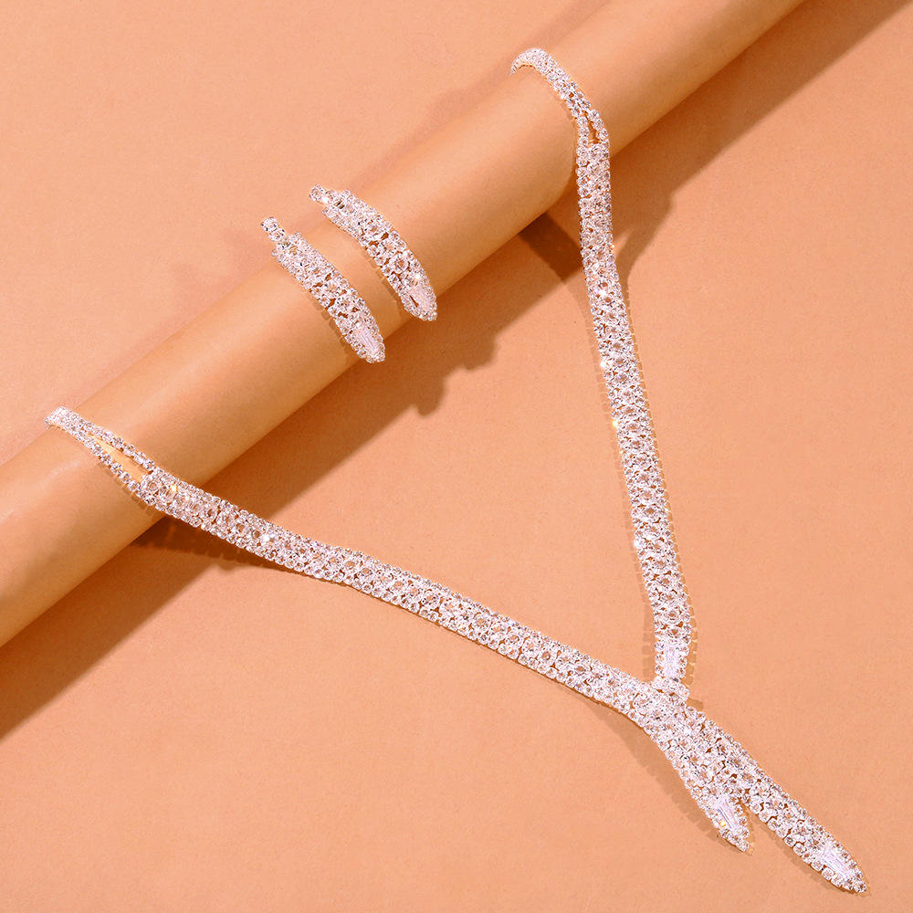 Moonveil Crystal Set
