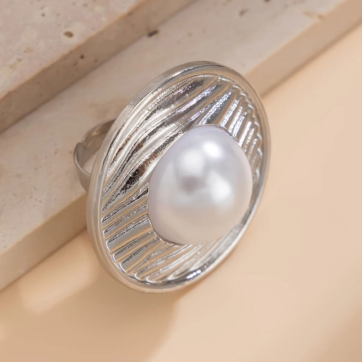 Mira Pearl Ring