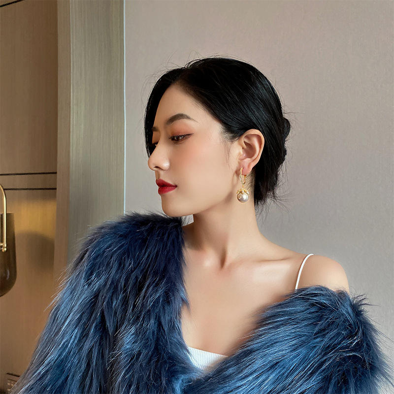 Eliana Sparkle Pearl Earrings