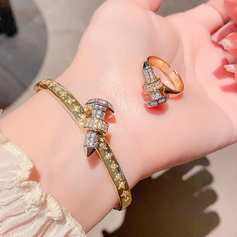 Eclipse Knot Bracelet & Set