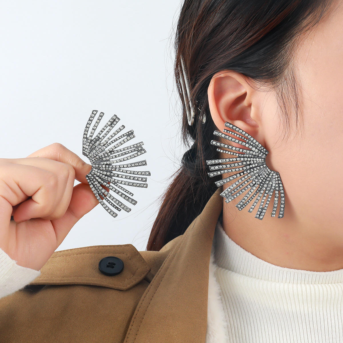 Icon Wing Earring