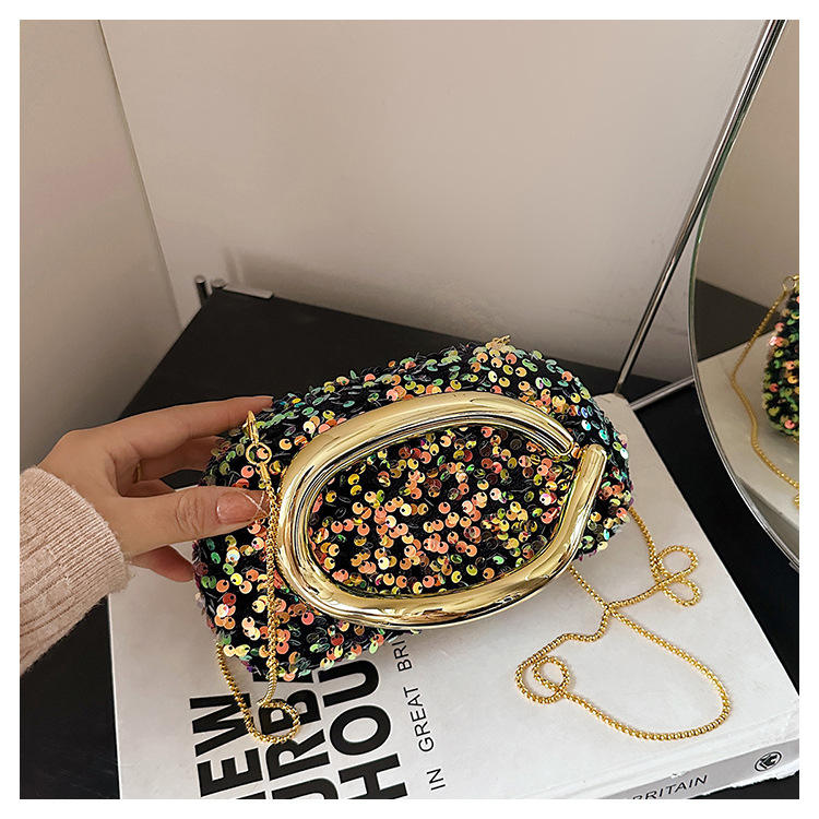 Noir Radiance Clutch