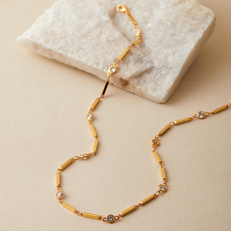 Spark Trail Necklace