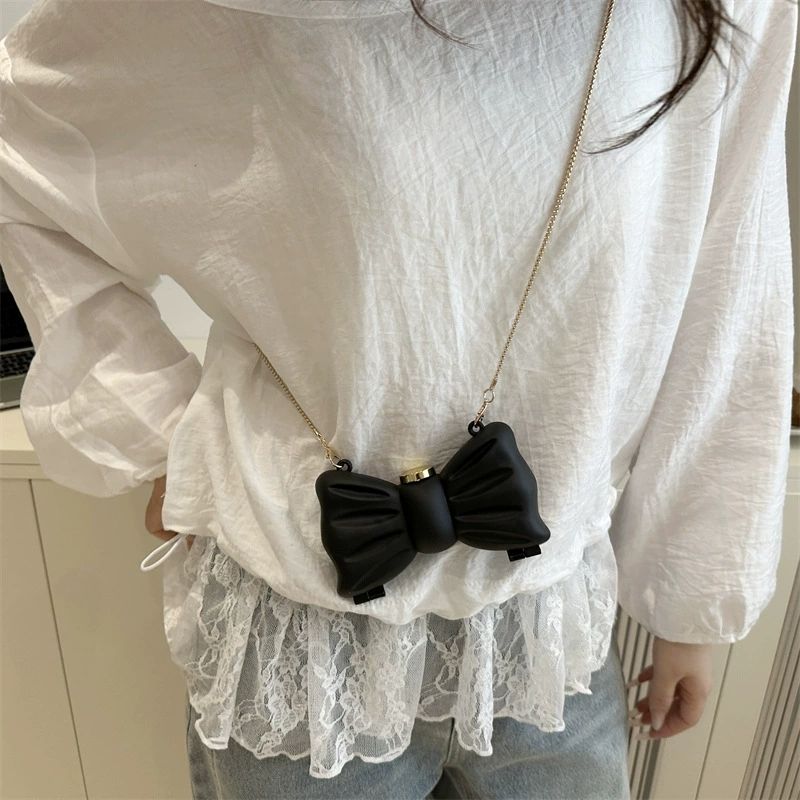 Audrey Bow Clutch