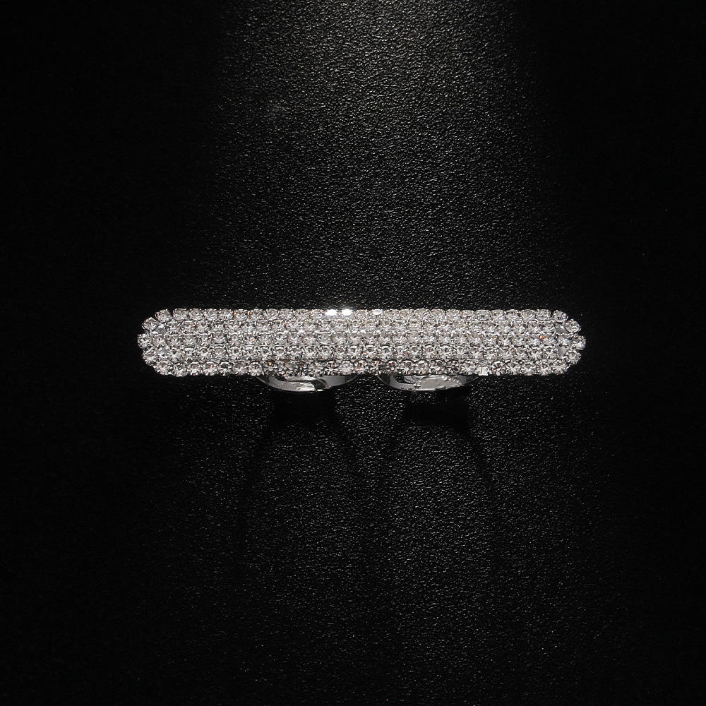 Lustre Bar Ring