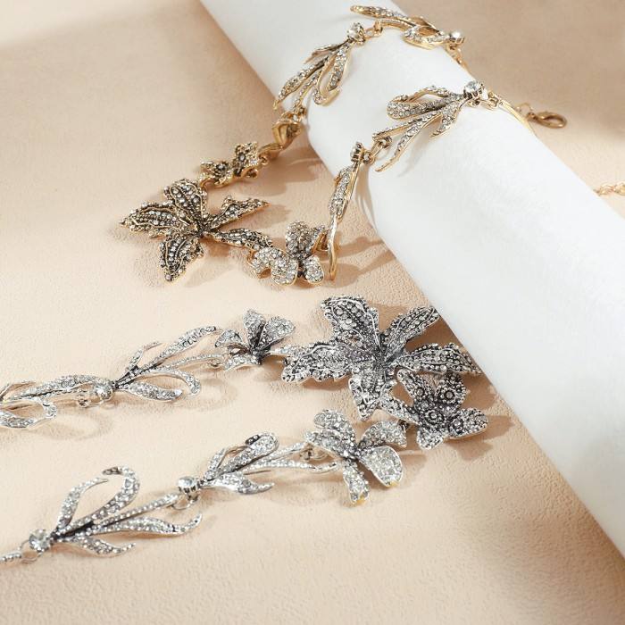 Duchess Bloom Necklace