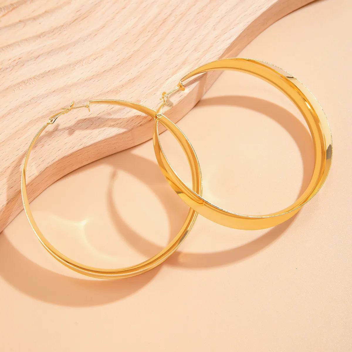 Emilia Circle Hoops