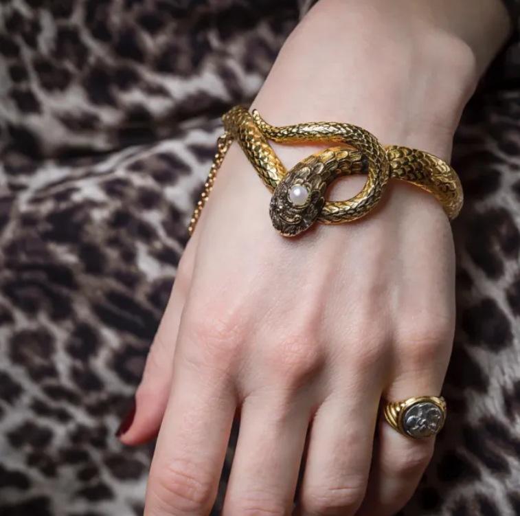 Venom Kiss Bracelet