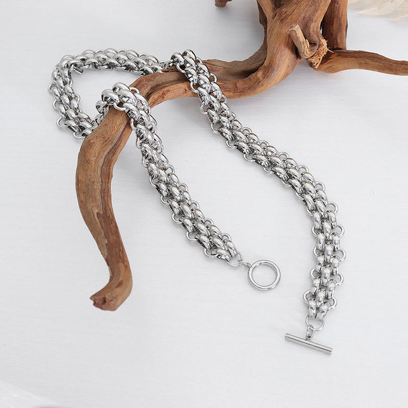 Knot & Bar Chain