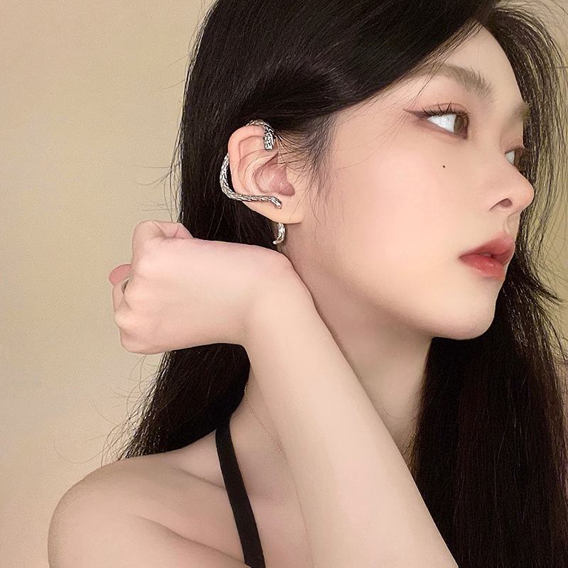 ArcLine Ear Cuff