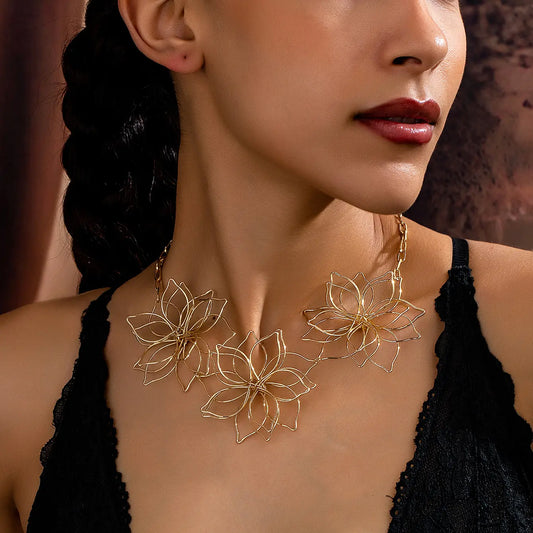 Woven Flower Necklace
