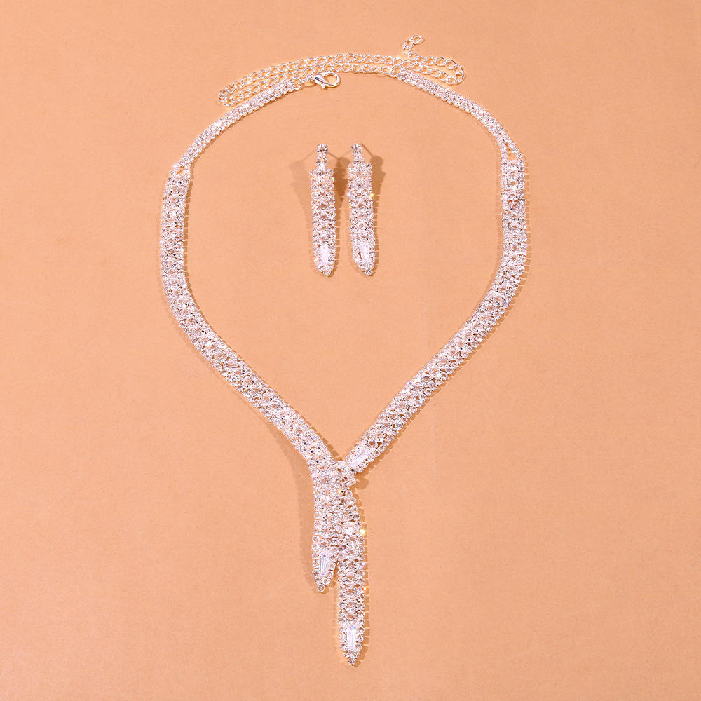 Moonveil Crystal Set