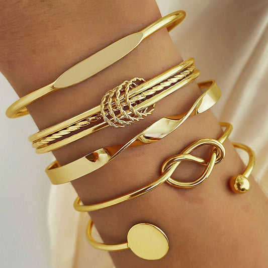 Gilded Knot Stack