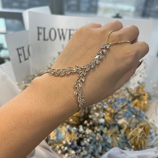 Twinkling Ivy Handchain