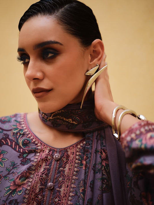 Bold Moon stud Earrings