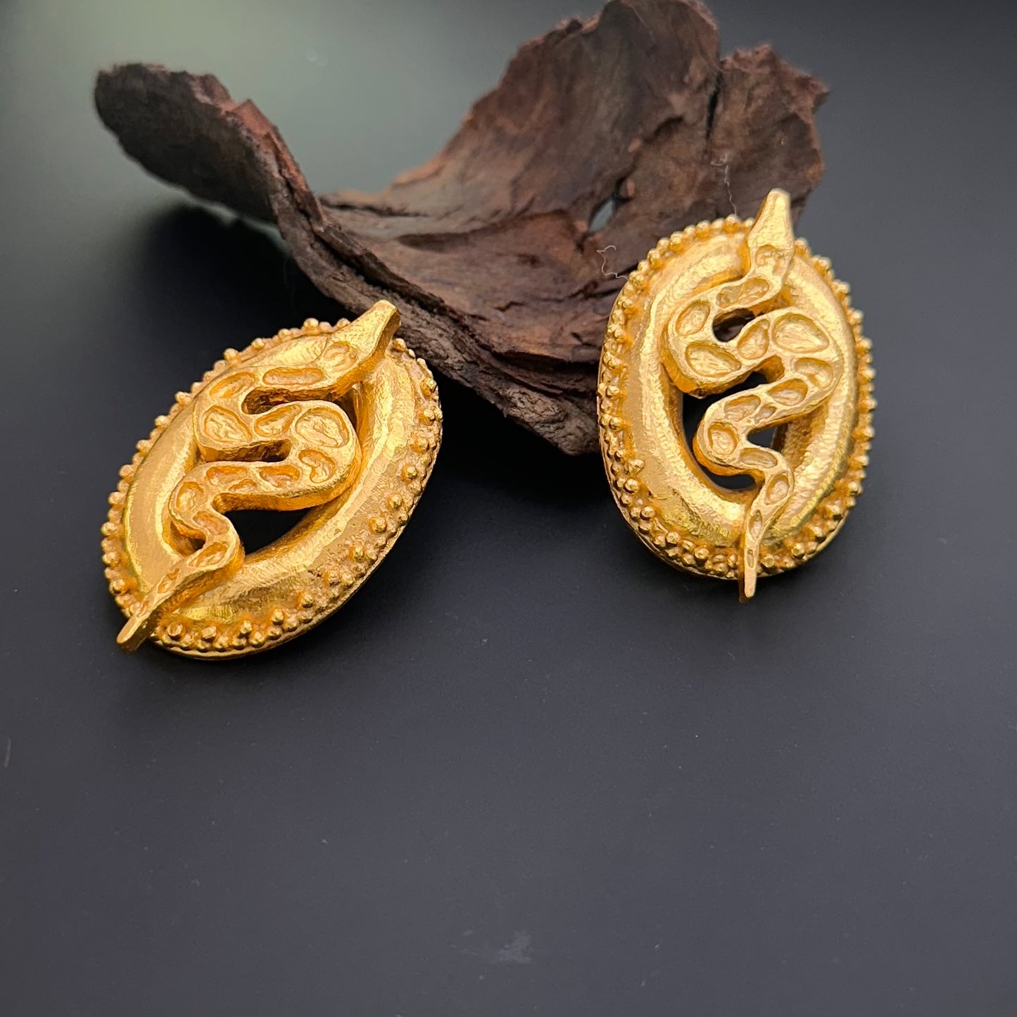 Serpent Stud