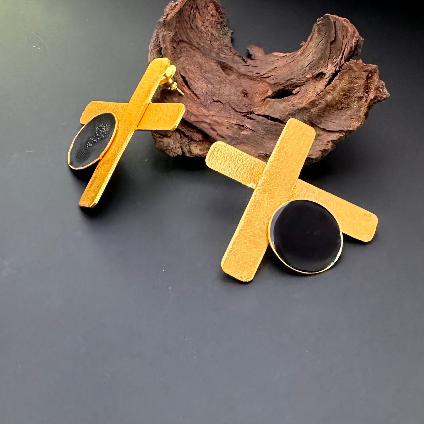 Black Drop Golden Earrings
